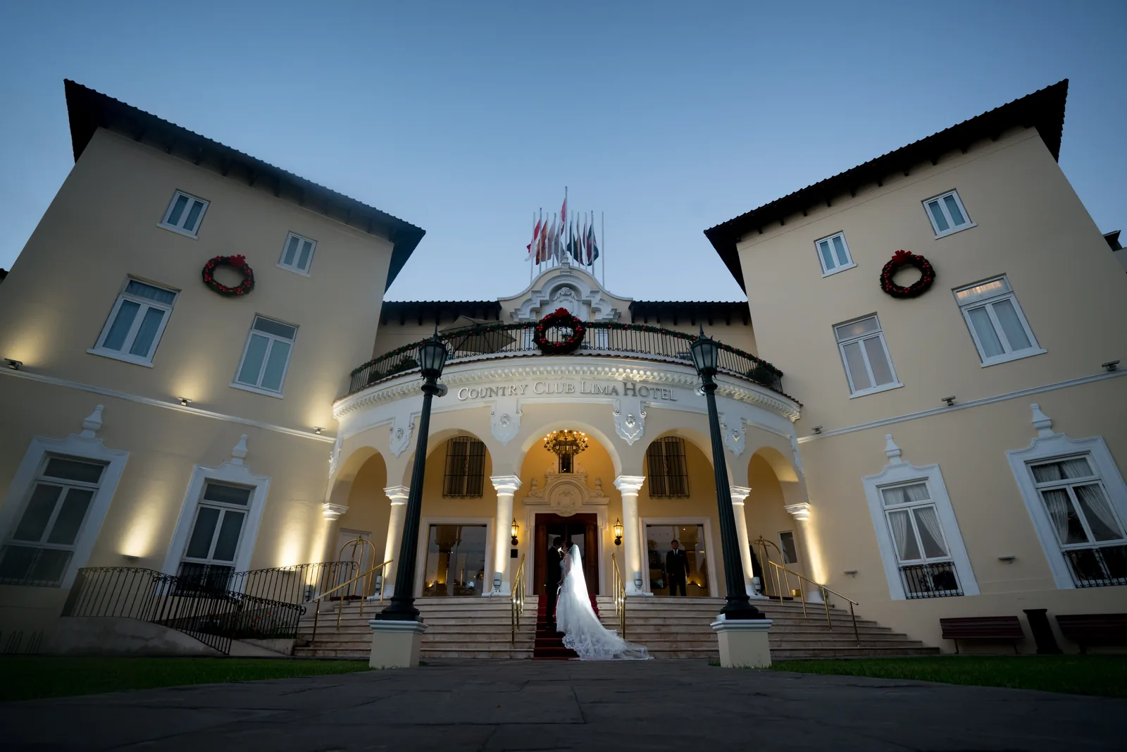 Fotógrafos bodas san isidro — Fotógrafo de bodas en San Isidro: guía de locaciones, tiempos y precios